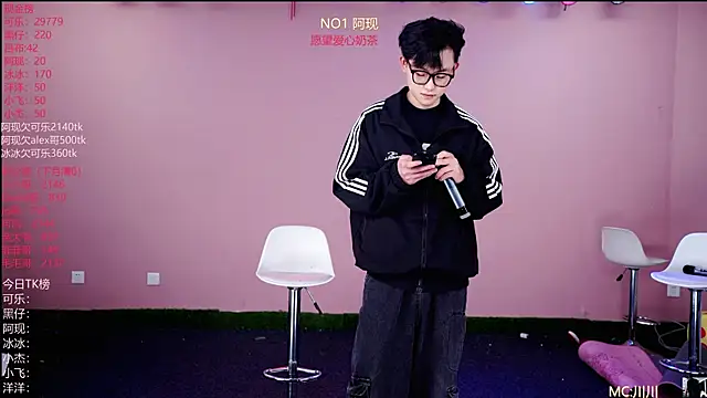 Snapshot of w-lucky02 chatting on 05.02.26 w-lucky02 online show from 05.02.26