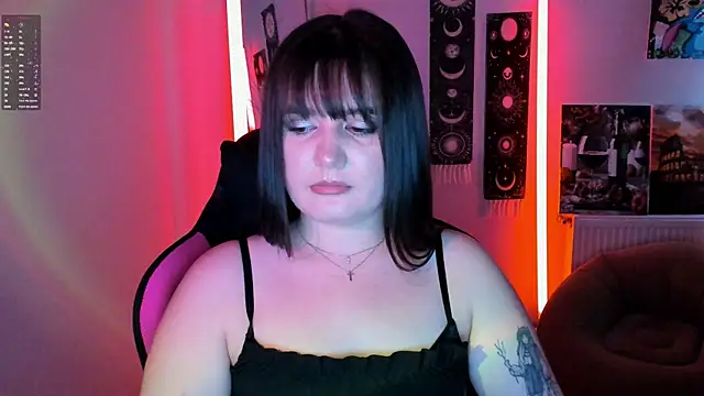 Snapshot of SourCherry__ chatting on 06.17.26 SourCherry online show from 06.17.26