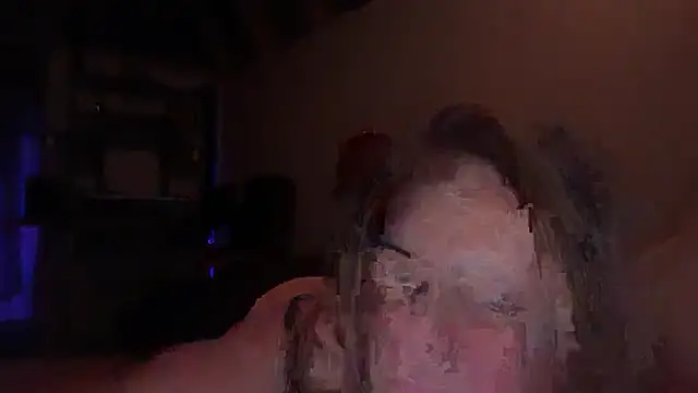 Snapshot of Threat24 chatting on 04.06.26 Threat24 online show from 04.06.26