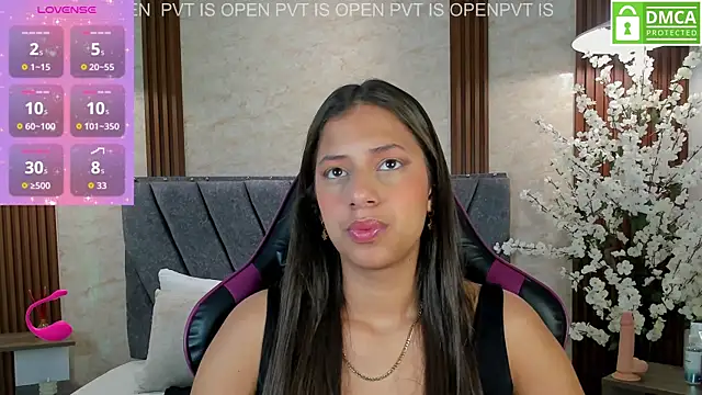 Snapshot of Atiena_ chatting on 04.23.26 Atiena online show from 04.23.26