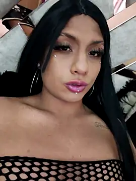 Laura D online show from 04.28.26