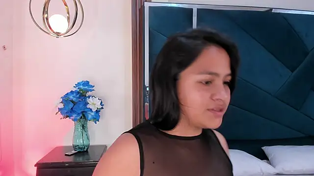 Snapshot of AprilMiiller chatting on 05.19.26 AprilMiiller online show from 05.19.26