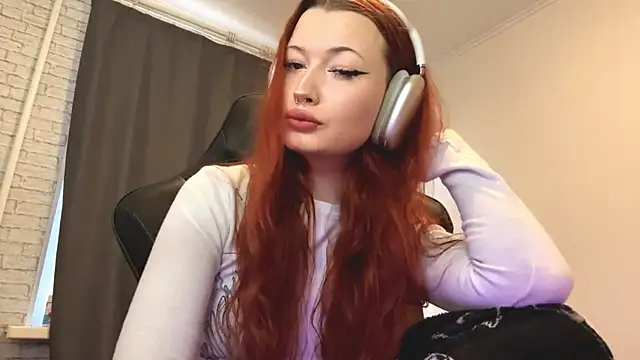 LaurenGoodhart online show from 04.09.26