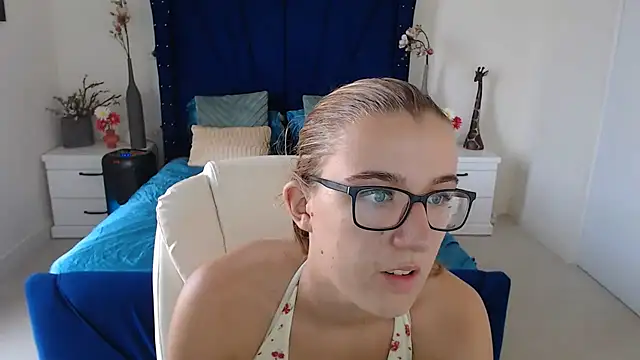 Yennyloves online show from 07.13.26