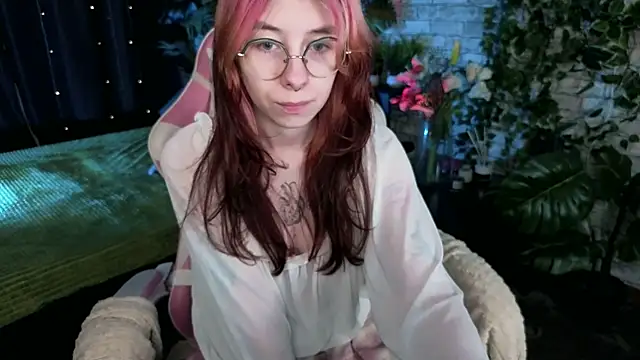 Snapshot of Alice_Nyx chatting on 07.06.26 Alice Nyx online show from 07.06.26
