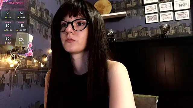 Snapshot of nicenessy chatting on 07.18.26 nicenessy online show from 07.18.26