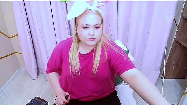 BlondeGlem online show from 04.05.26