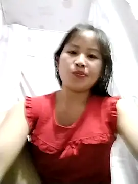 Snapshot of Yo-must chatting on 05.01.26 Yo-must online show from 05.01.26
