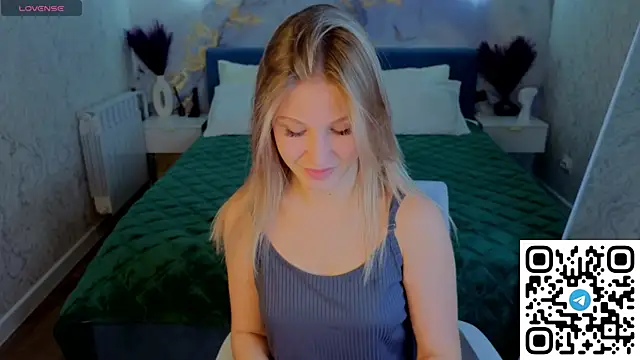 Snapshot of Angelina_Becker chatting on 05.19.26 Angelina Becker online show from 05.19.26