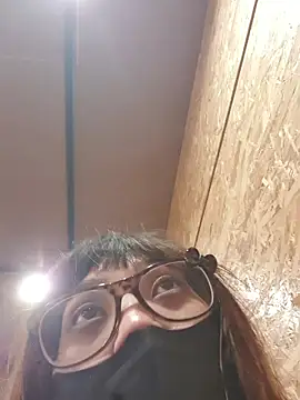 Snapshot of vivi_panda chatting on 05.14.26 vivi panda online show from 05.14.26
