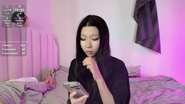 Snapshot of ayasinji chatting on 04.30.26 ayasinji online show from 04.30.26