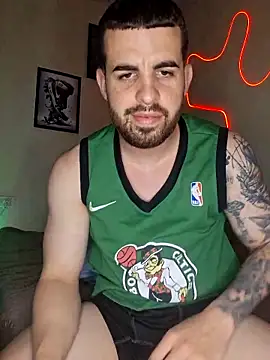 Snapshot of leoxxxgato chatting on 05.18.26 leoxxxgato online show from 05.18.26