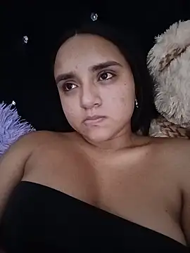 Snapshot of Valentina_Narvaez chatting on 06.20.26 Valentina Narvaez online show from 06.20.26