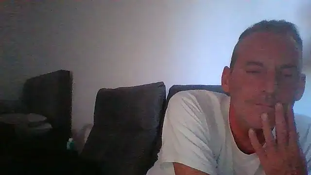 Snapshot of CanCumALot chatting on 04.30.26 CanCumALot online show from 04.30.26