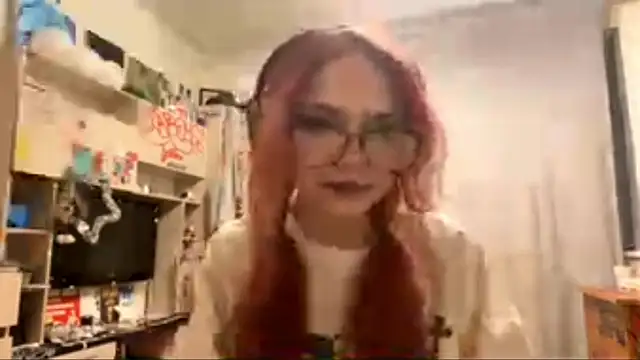 Snapshot of RedHeadCat chatting on 04.16.26 RedHeadCat online show from 04.16.26