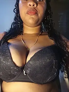 Snapshot of michelle_castillo chatting on 04.27.26 michelle castillo online show from 04.27.26