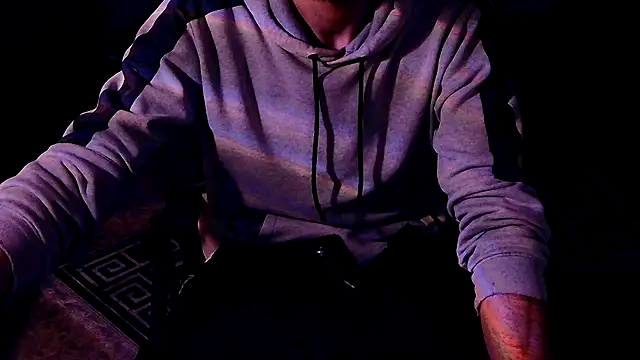 JuicyOnee online show from 04.05.26