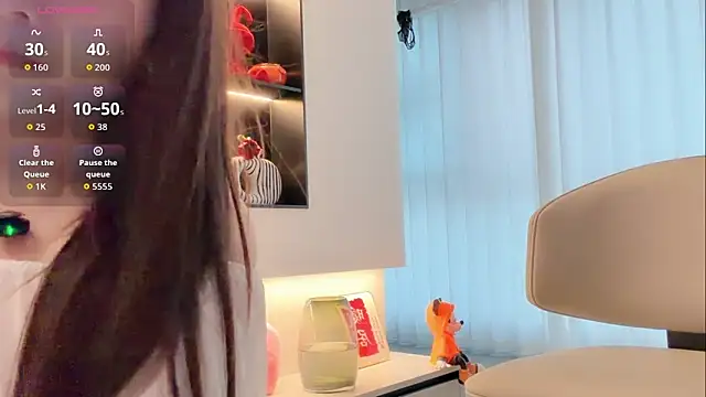 Snapshot of tingting-youu chatting on 04.14.26 tingting-youu online show from 04.14.26