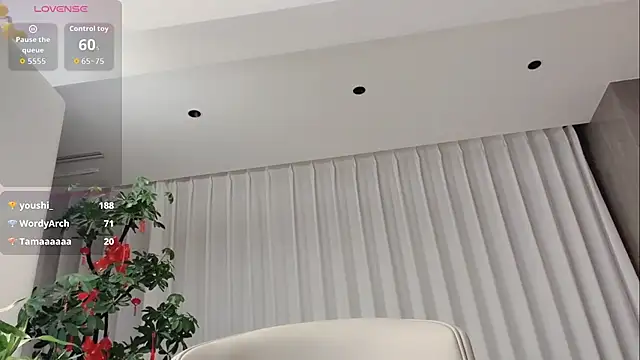 Snapshot of tingting-youu chatting on 04.20.26 tingting-youu online show from 04.20.26