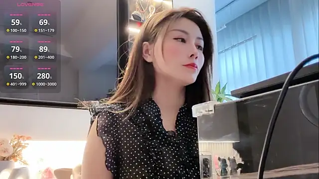 Snapshot of tingting-youu chatting on 06.09.26 tingting-youu online show from 06.09.26