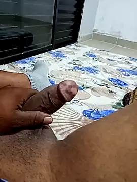 Snapshot of pkmoreno chatting on 04.05.26 pkmoreno online show from 04.05.26