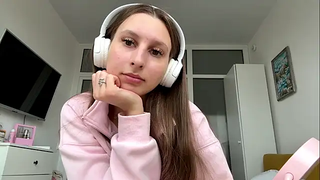 LynetteMerino online show from 04.08.26