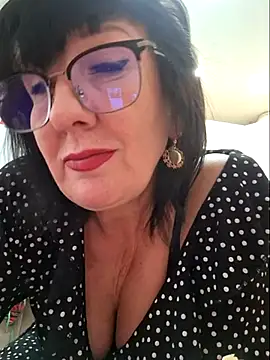 LaliaMia online show from 02.20.25