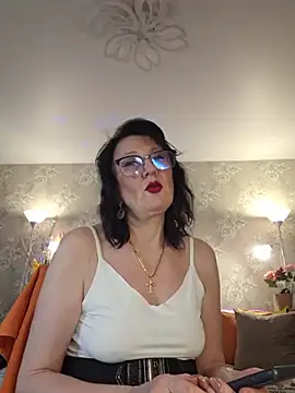 LaliaMia online show from 03.15.26