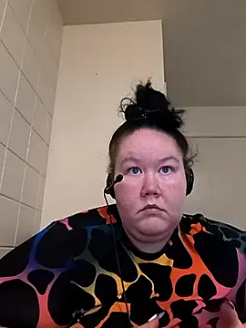 Snapshot of hisalphaqueen27 chatting on 04.24.26 hisalphaqueen27 online show from 04.24.26