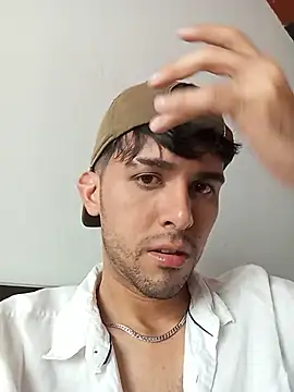 Snapshot of RodrigoColby2 chatting on 05.15.26 RodrigoColby2 online show from 05.15.26