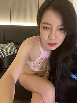 Snapshot of HY-QIAN chatting on 07.26.26 HY-QIAN online show from 07.26.26