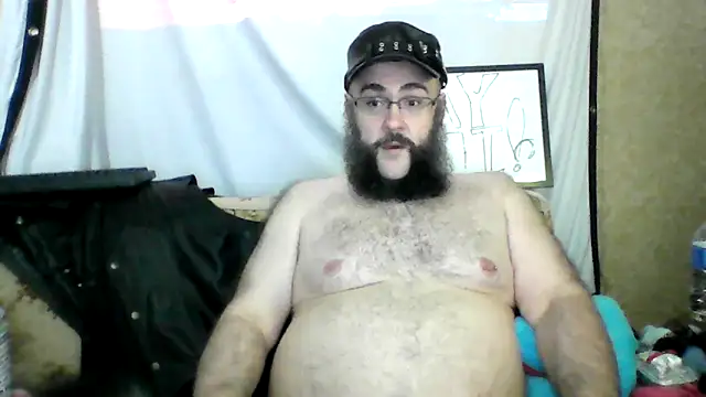 Snapshot of BriTheTopBear chatting on 05.19.26 BriTheTopBear online show from 05.19.26