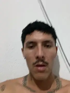 Snapshot of ALEXXXTREM69 chatting on 05.16.26 ALEXXXTREM69 online show from 05.16.26