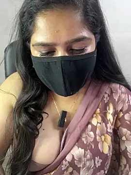 Snapshot of sarasofiaa_ chatting on 05.24.26 sarasofiaa online show from 05.24.26
