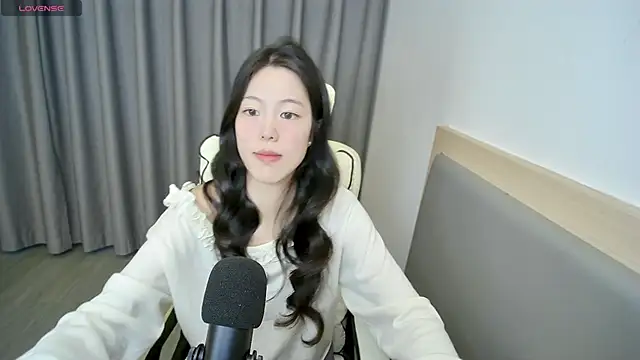 yizhixiaolulu online show from 04.07.26