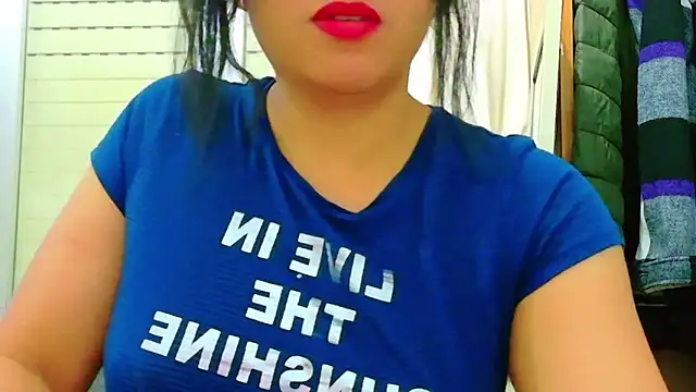 Snapshot of MojaditPussy chatting on 04.22.26 MojaditPussy online show from 04.22.26