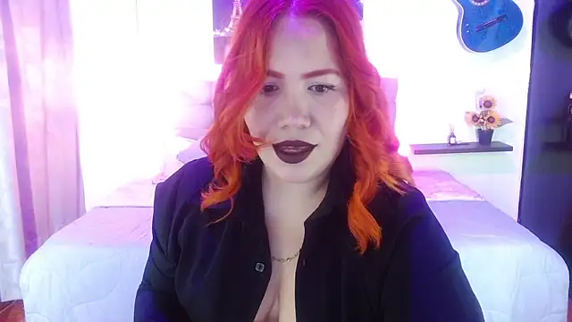 Snapshot of Srta_saraa chatting on 06.06.26 Srta saraa online show from 06.06.26