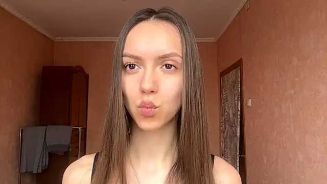 Snapshot of BrandyNorthcott chatting on 04.21.26 BrandyNorthcott online show from 04.21.26