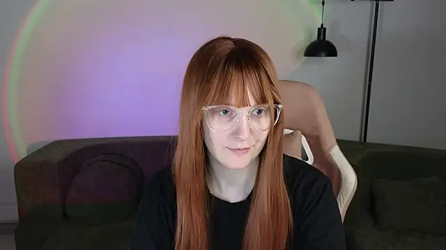 Snapshot of JessieWayy chatting on 04.12.26 JessieWayy online show from 04.12.26