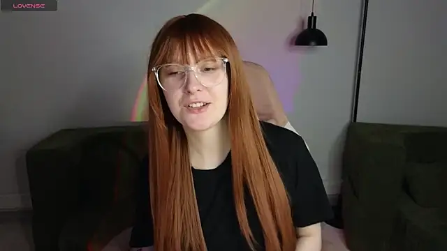 Snapshot of JessieWayy chatting on 04.30.26 JessieWayy online show from 04.30.26