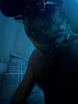 Snapshot of Veyronyx chatting on 04.16.26 Veyronyx online show from 04.16.26