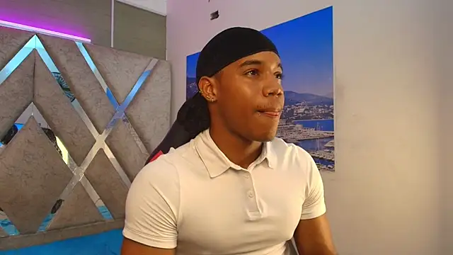 Snapshot of axel_silva4 chatting on 04.19.26 axel silva4 online show from 04.19.26