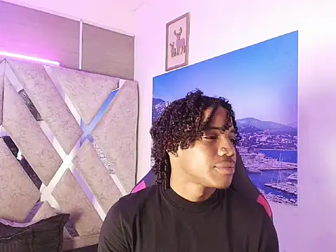 Snapshot of axel_silva4 chatting on 05.15.26 axel silva4 online show from 05.15.26