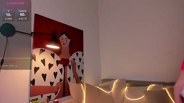 Snapshot of Alice_Mart chatting on 04.15.26 Alice Mart online show from 04.15.26