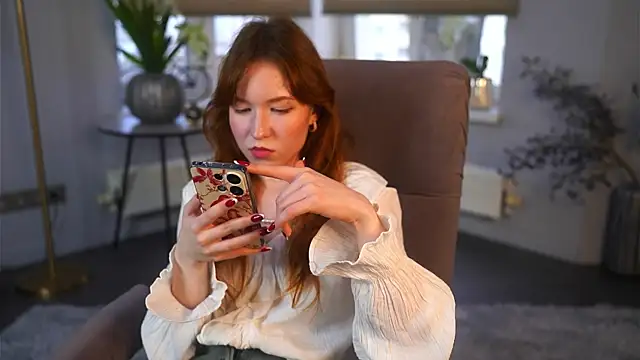 Snapshot of AvisKaplin chatting on 04.07.26 AvisKaplin online show from 04.07.26