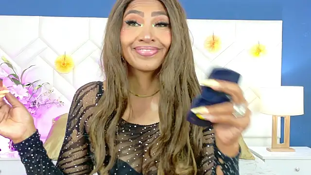 Snapshot of Kiara_Parker_ chatting on 06.25.26 Kiara Parker online show from 06.25.26