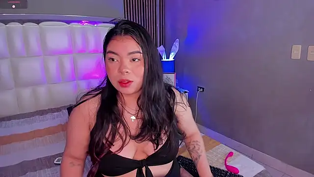 Snapshot of ROSELEI_ chatting on 04.08.26 ROSELEI online show from 04.08.26