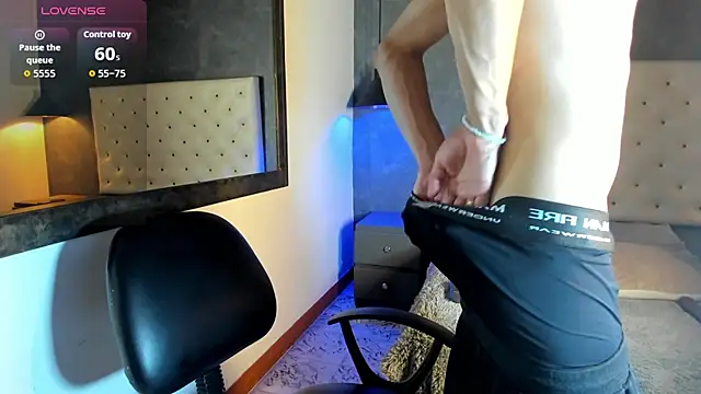 Jara Chick online show from 04.16.26