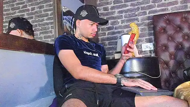 Daniel huge22 online show from 06.07.26