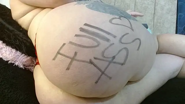 Snapshot of Melanie_Slut_nasty chatting on 05.05.26 Melanie Slut nasty online show from 05.05.26